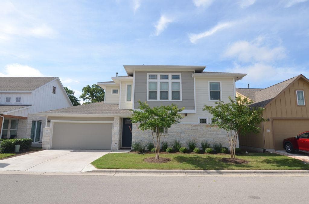 1108 Lucca Dr #3