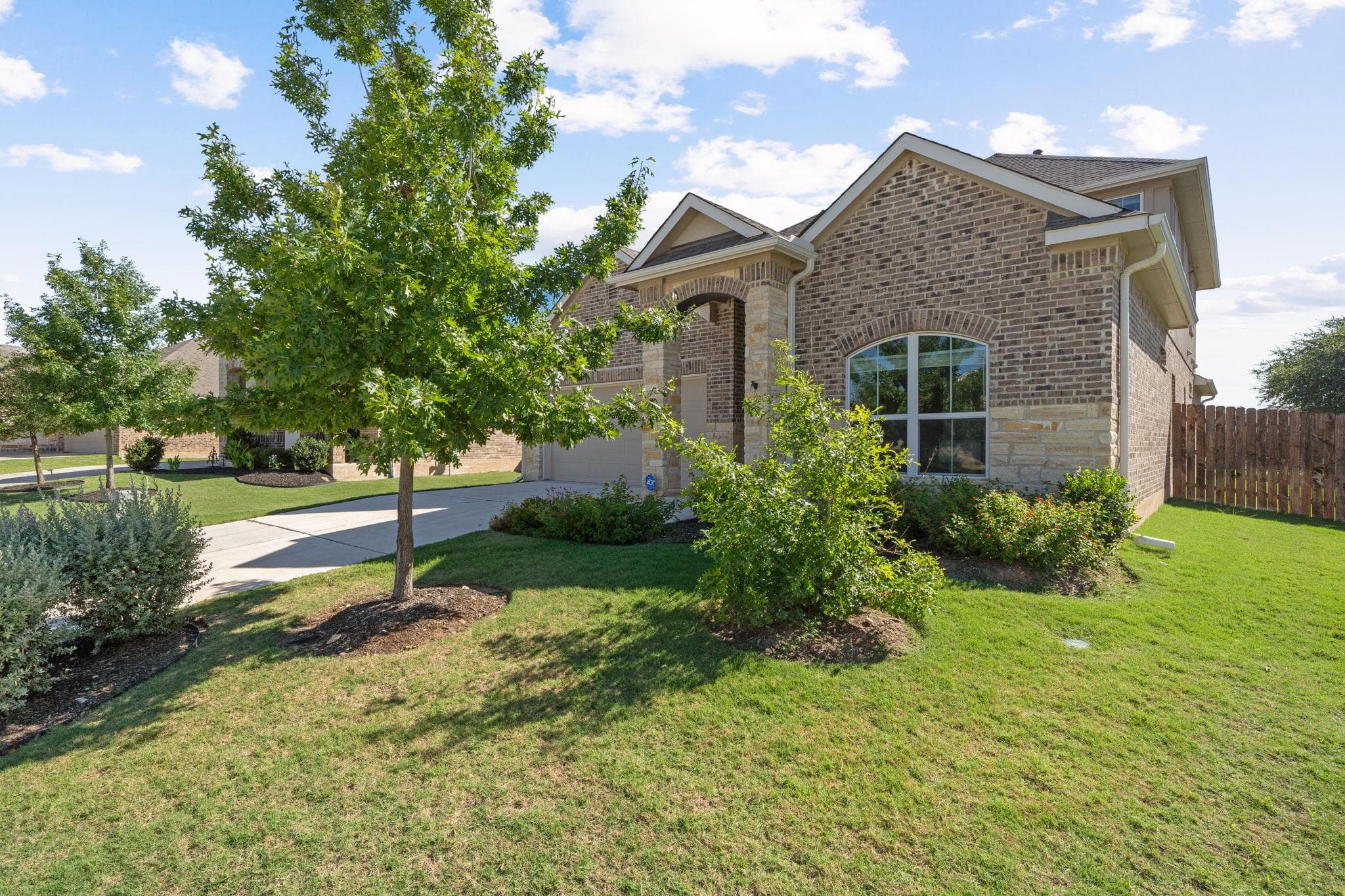 2412  Star Hill Ranch St