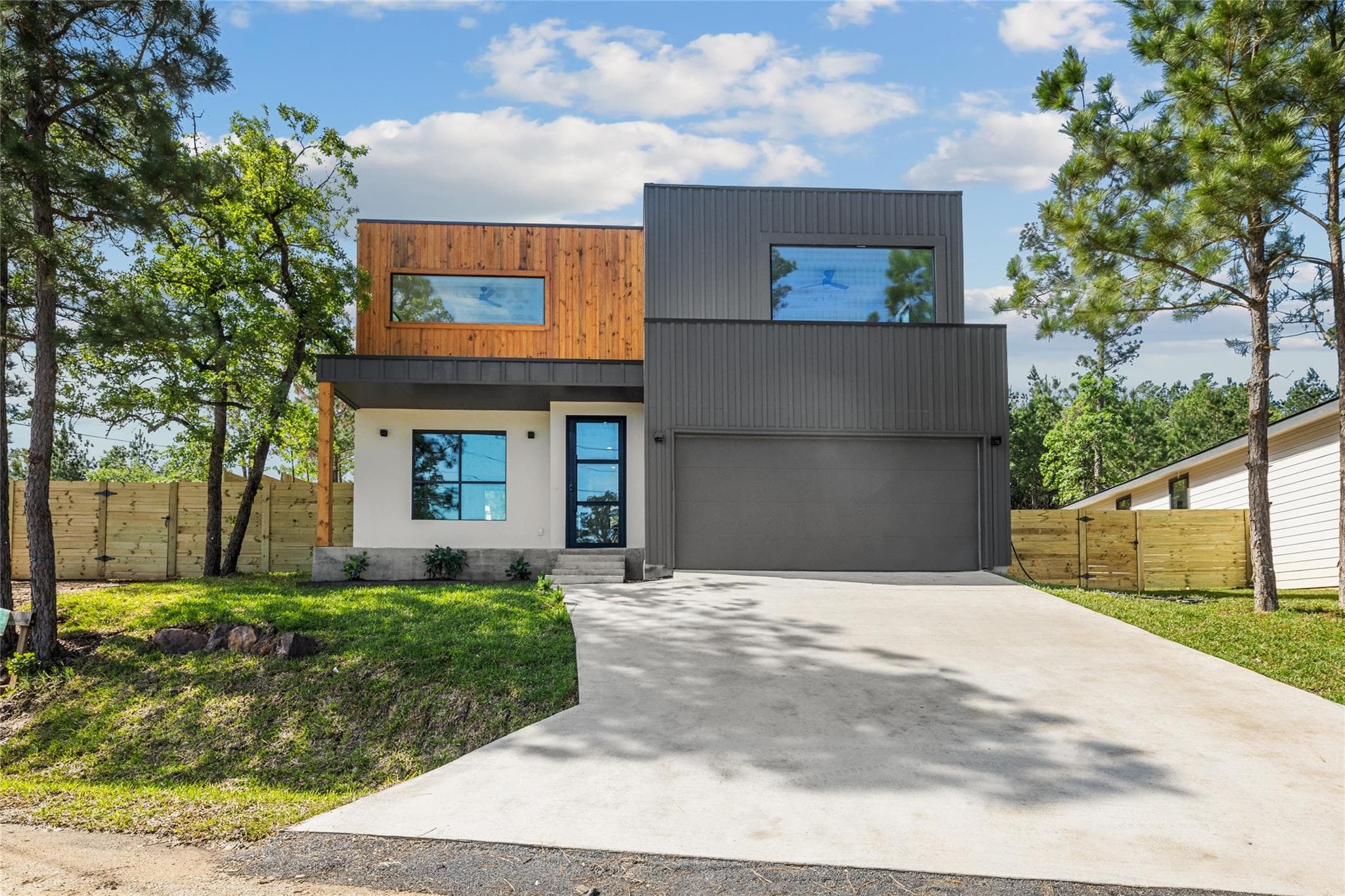 103  Kaena Ln