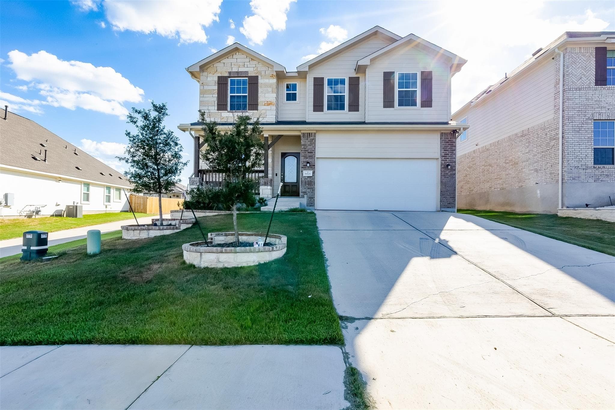 6601  Avila Way