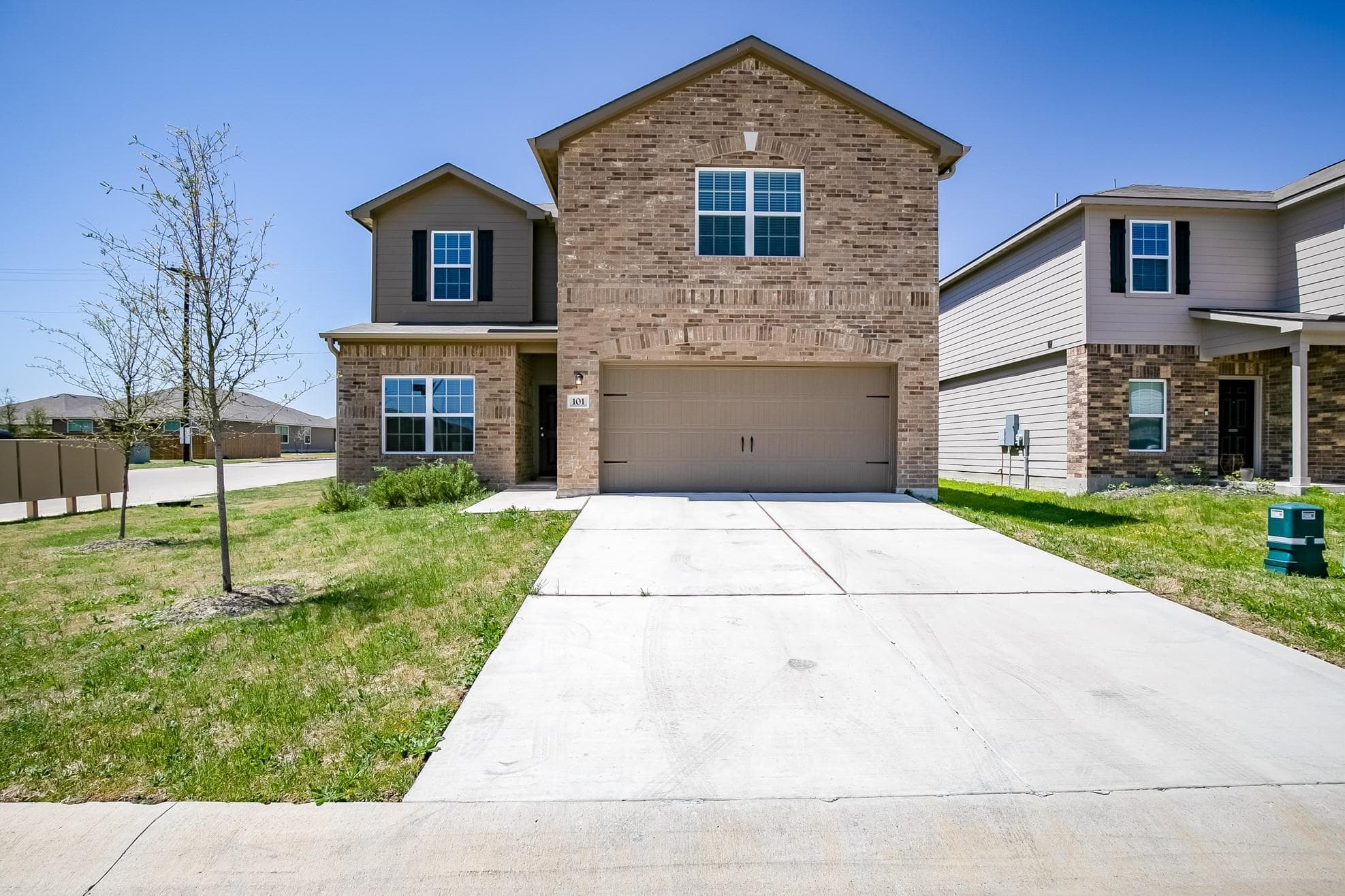 101  Hyacinth Way  #1-L