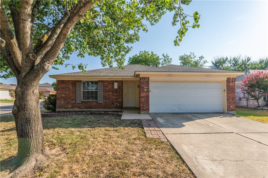 1506  Mayapple St