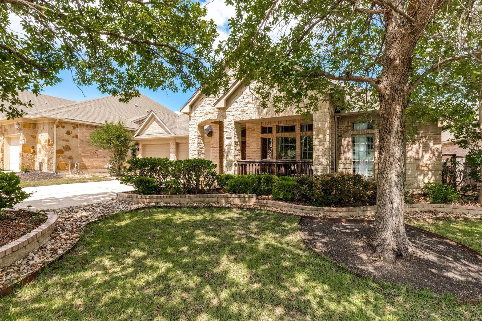 2718  Sun Mountain Dr