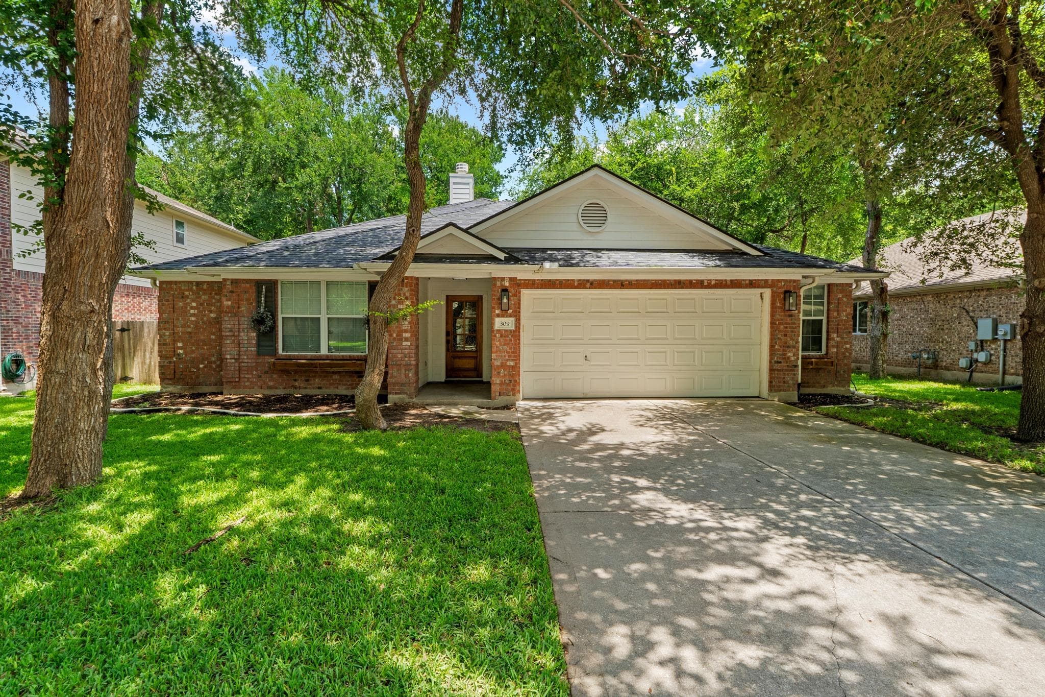 309  Creek Ridge Ln