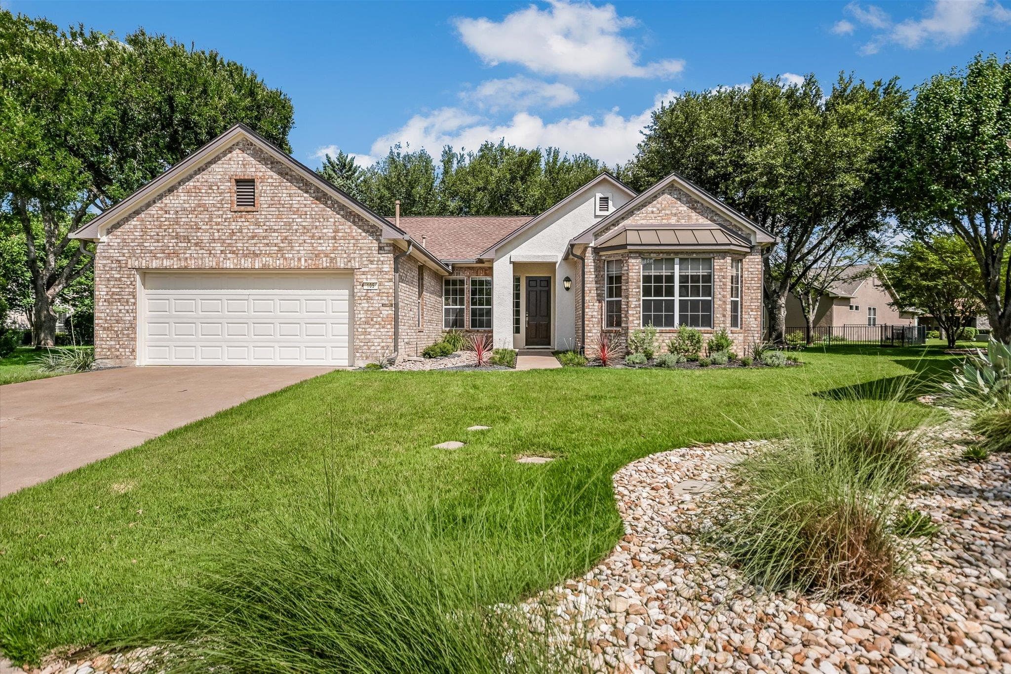 105  Stetson Cir