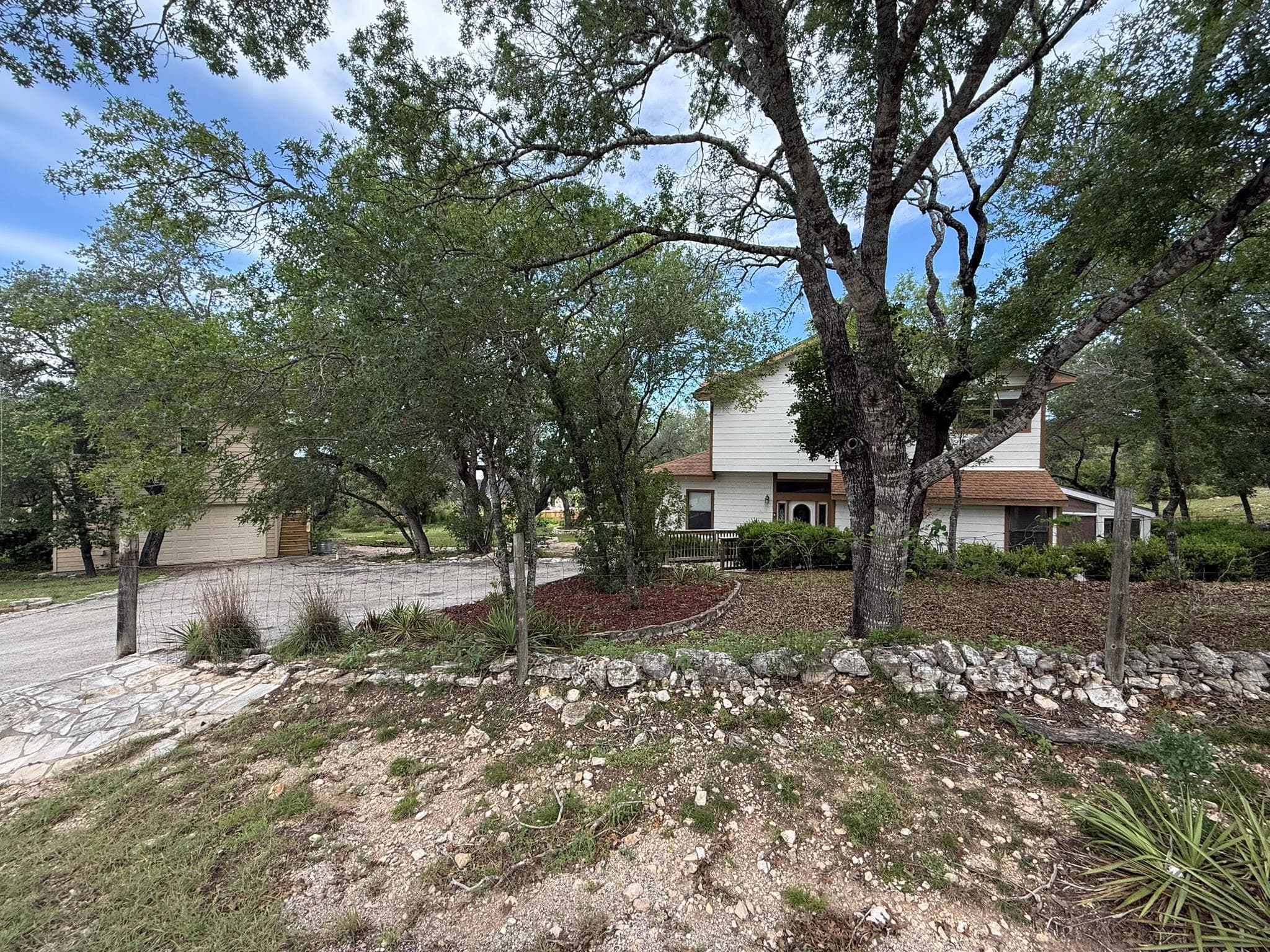 4748 Eck Ln