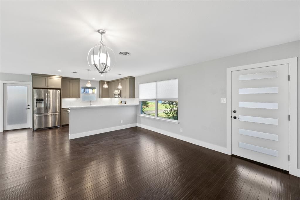 1305 Glenwood Dr