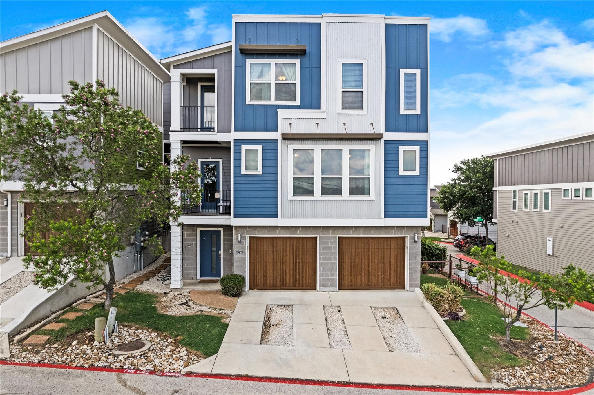 2900  Pither Ln  #295C