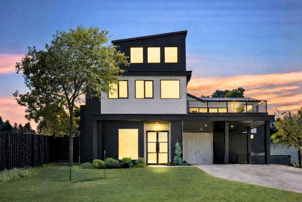 2303  Westworth Cir