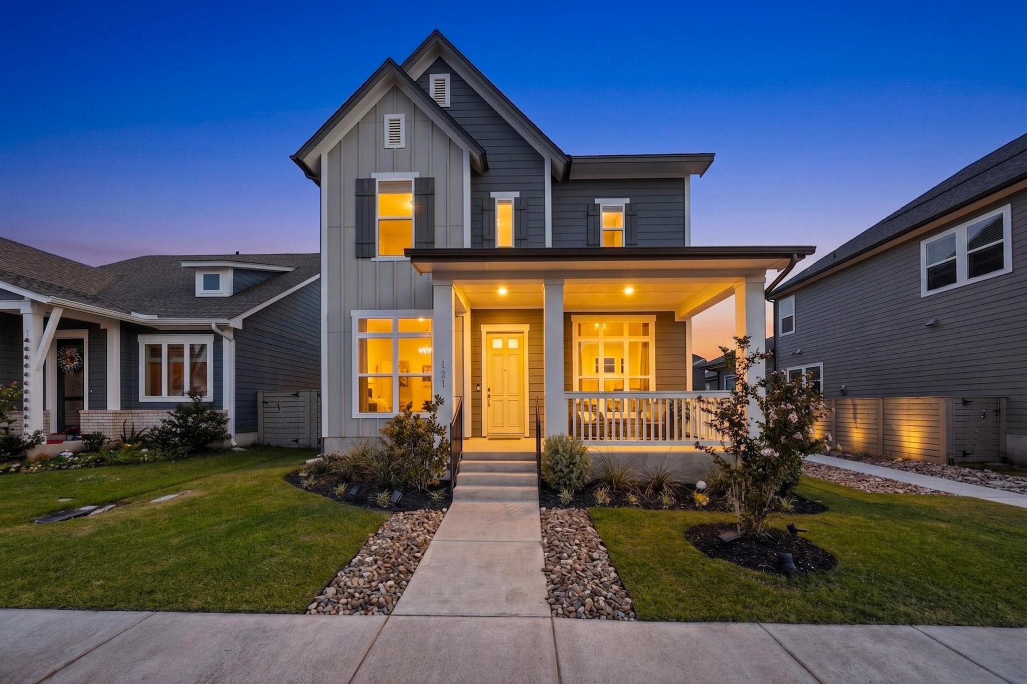 121 Breda Ave