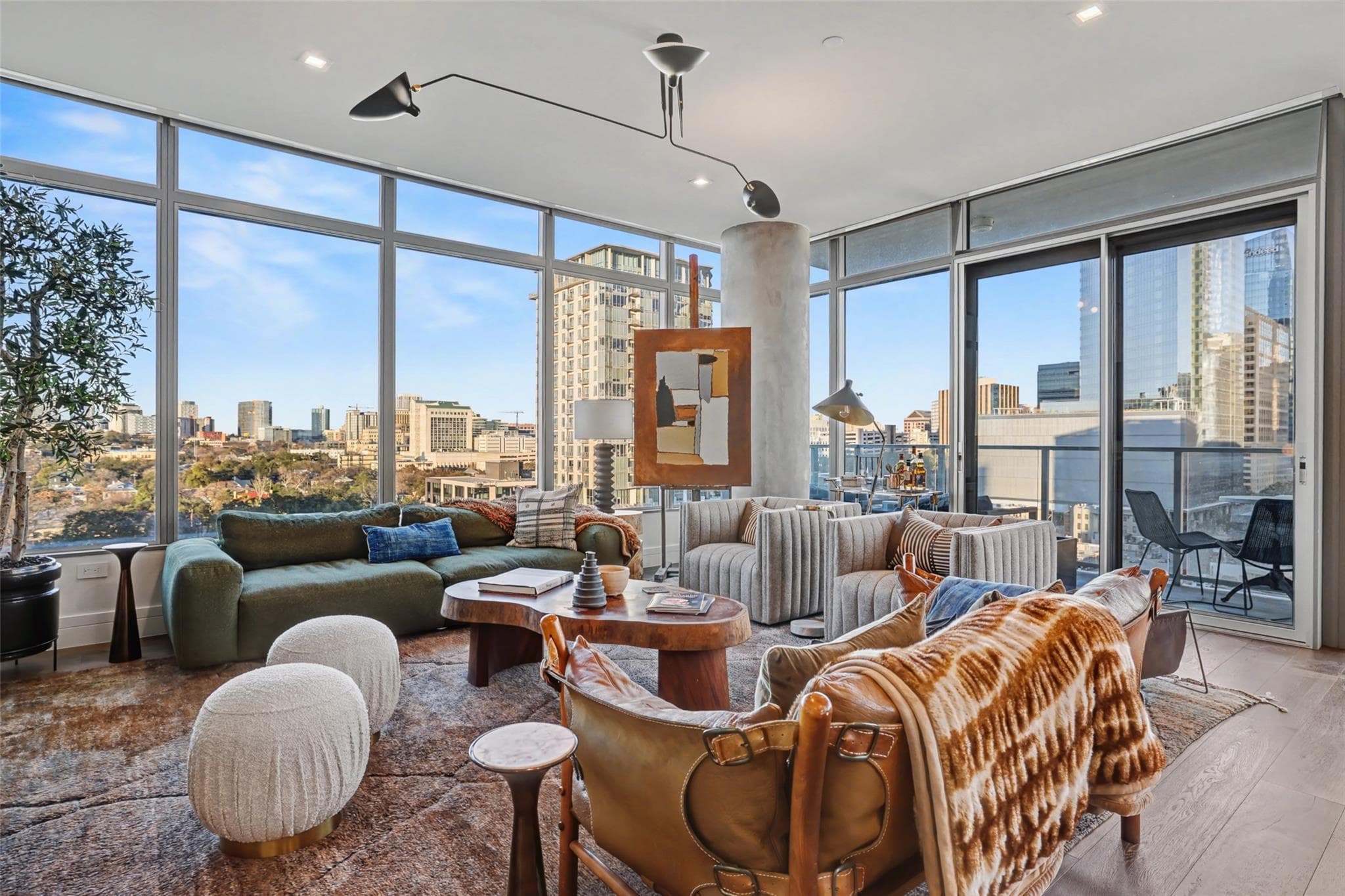 501  West Ave  #1207