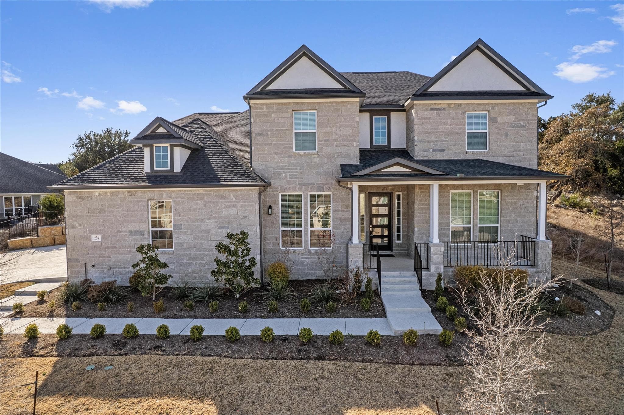 208  Lodestone Ln