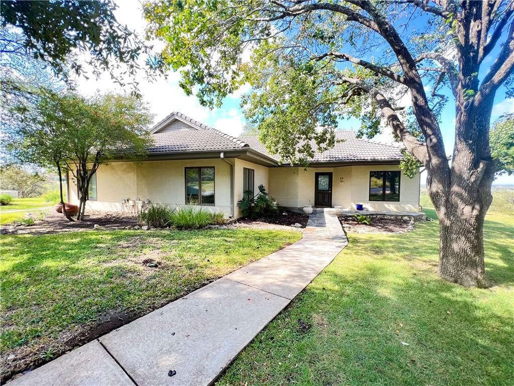 1911  Clubhouse Hill Dr  #20
