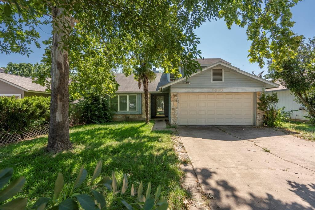 2656  Piping Rock Trl