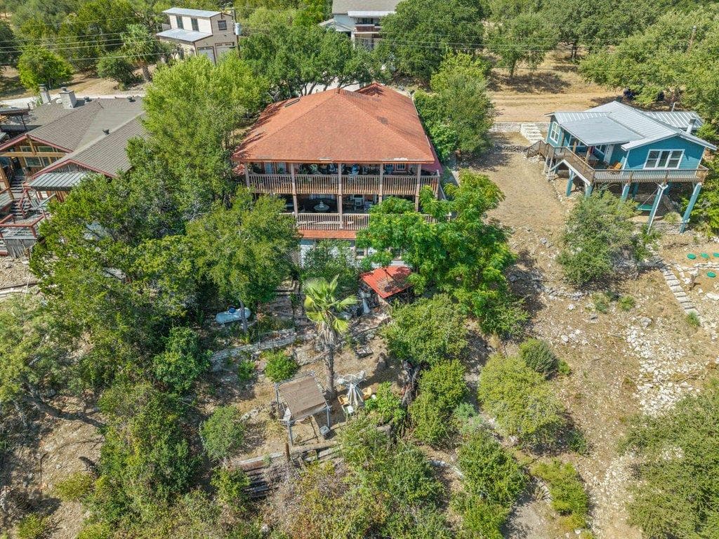 3615 Peninsular Dr