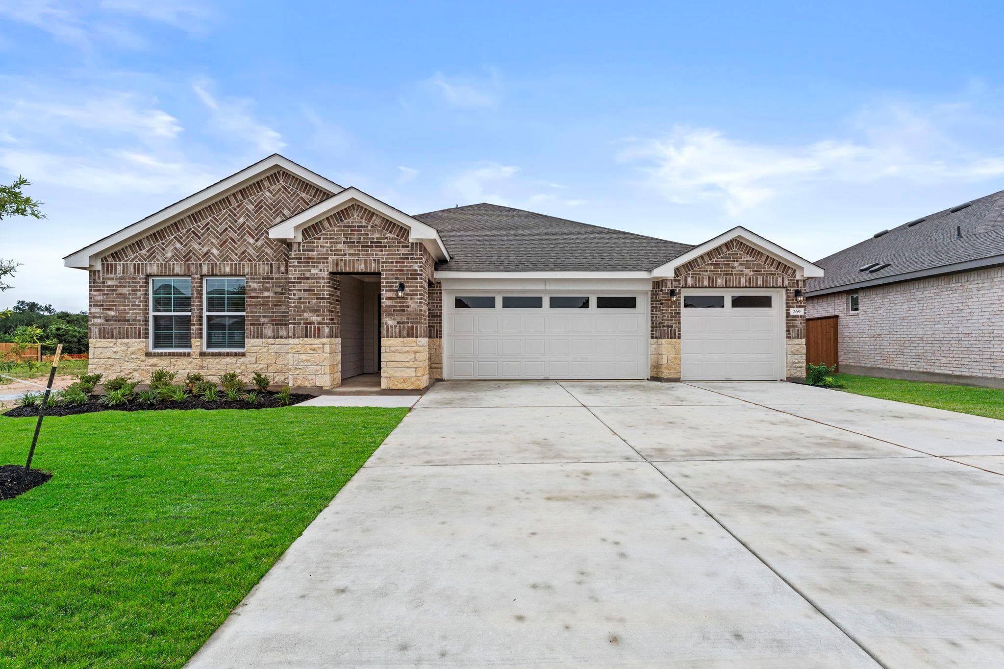 269  Rivers Edge Dr