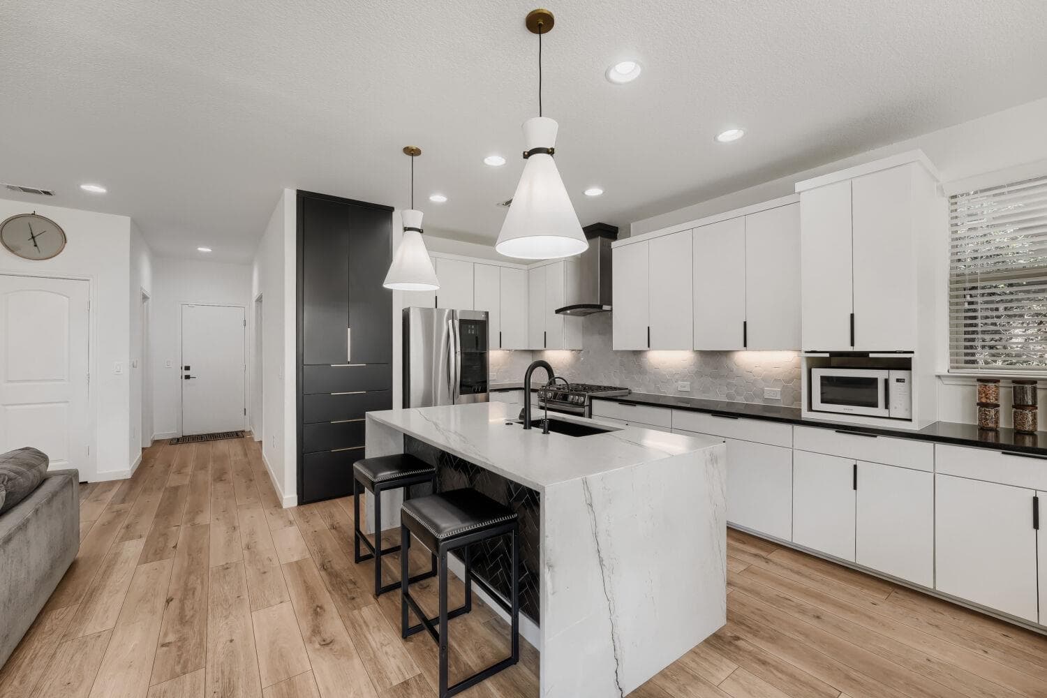 10412  Turnbull Loop