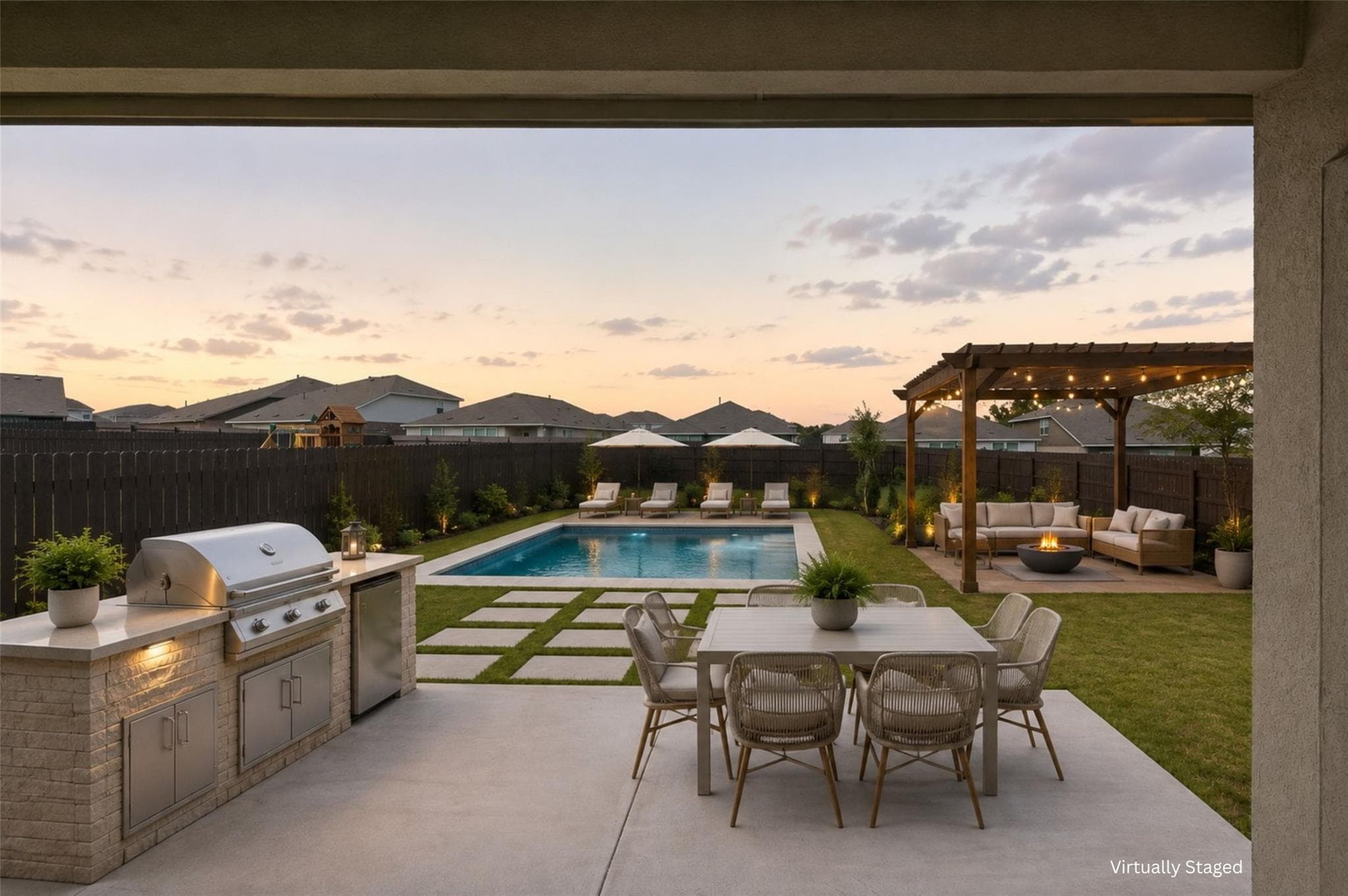 1800 Four Waters Loop