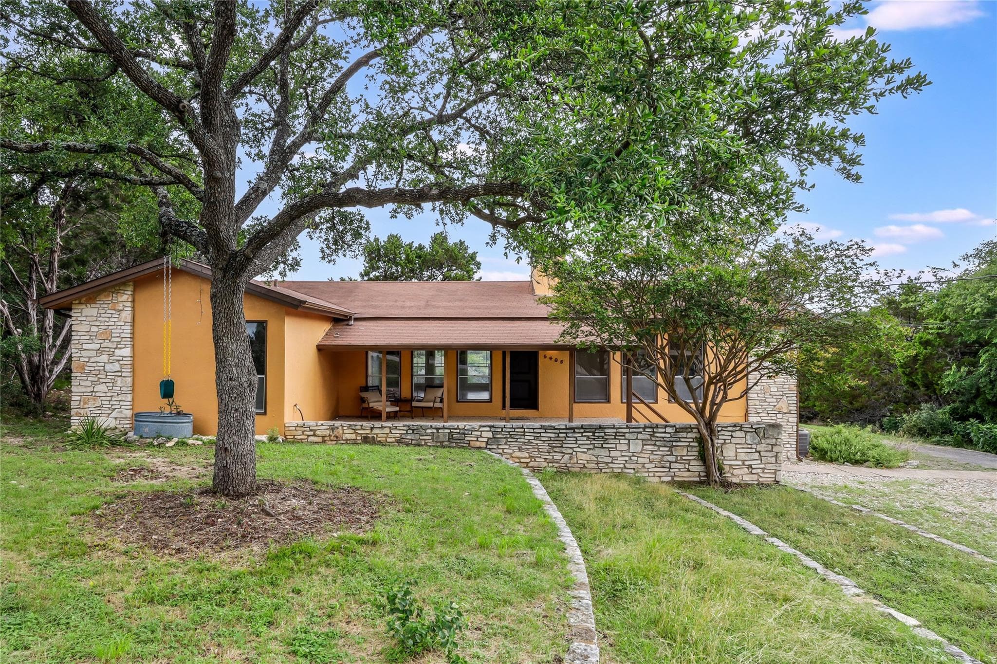 5405 Country Club Dr