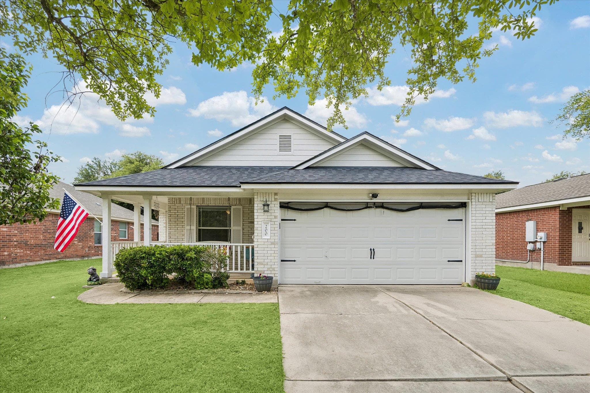 200 Bubbling Brook Dr