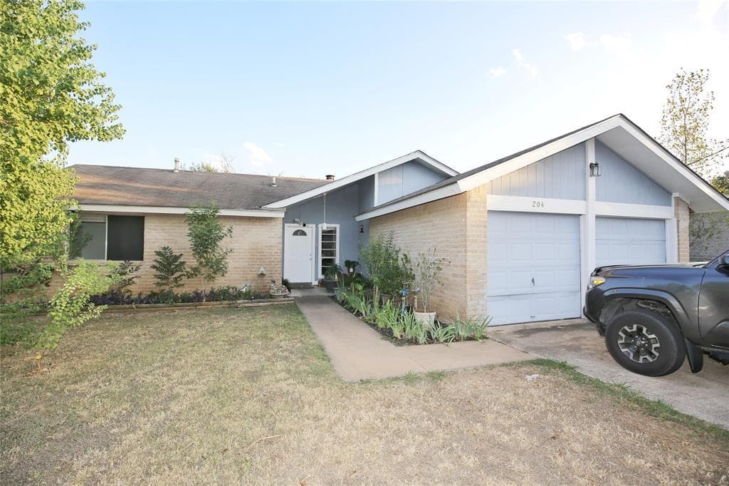 204  Deerfield Park Dr
