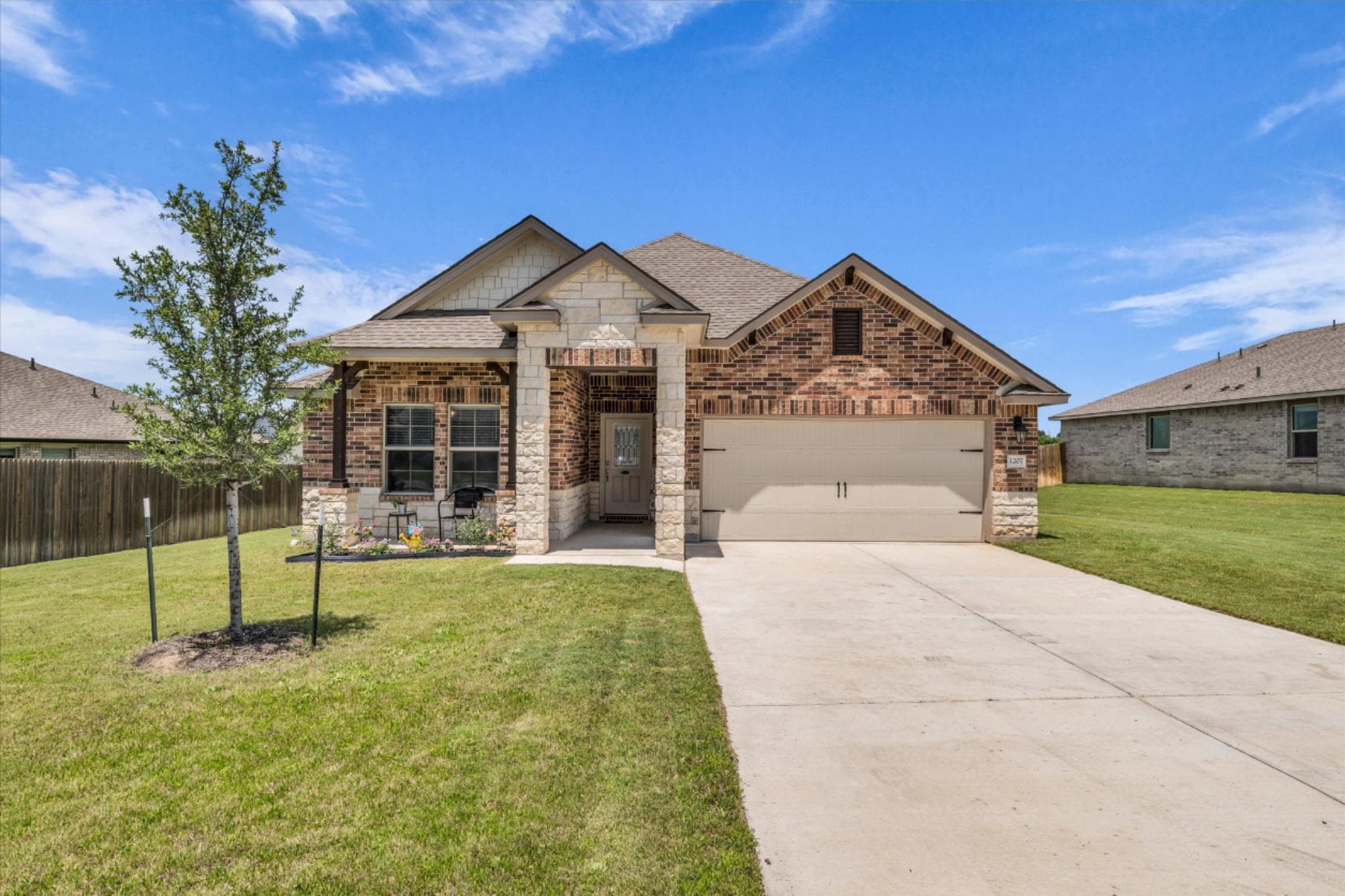 1207  Prospector Trl