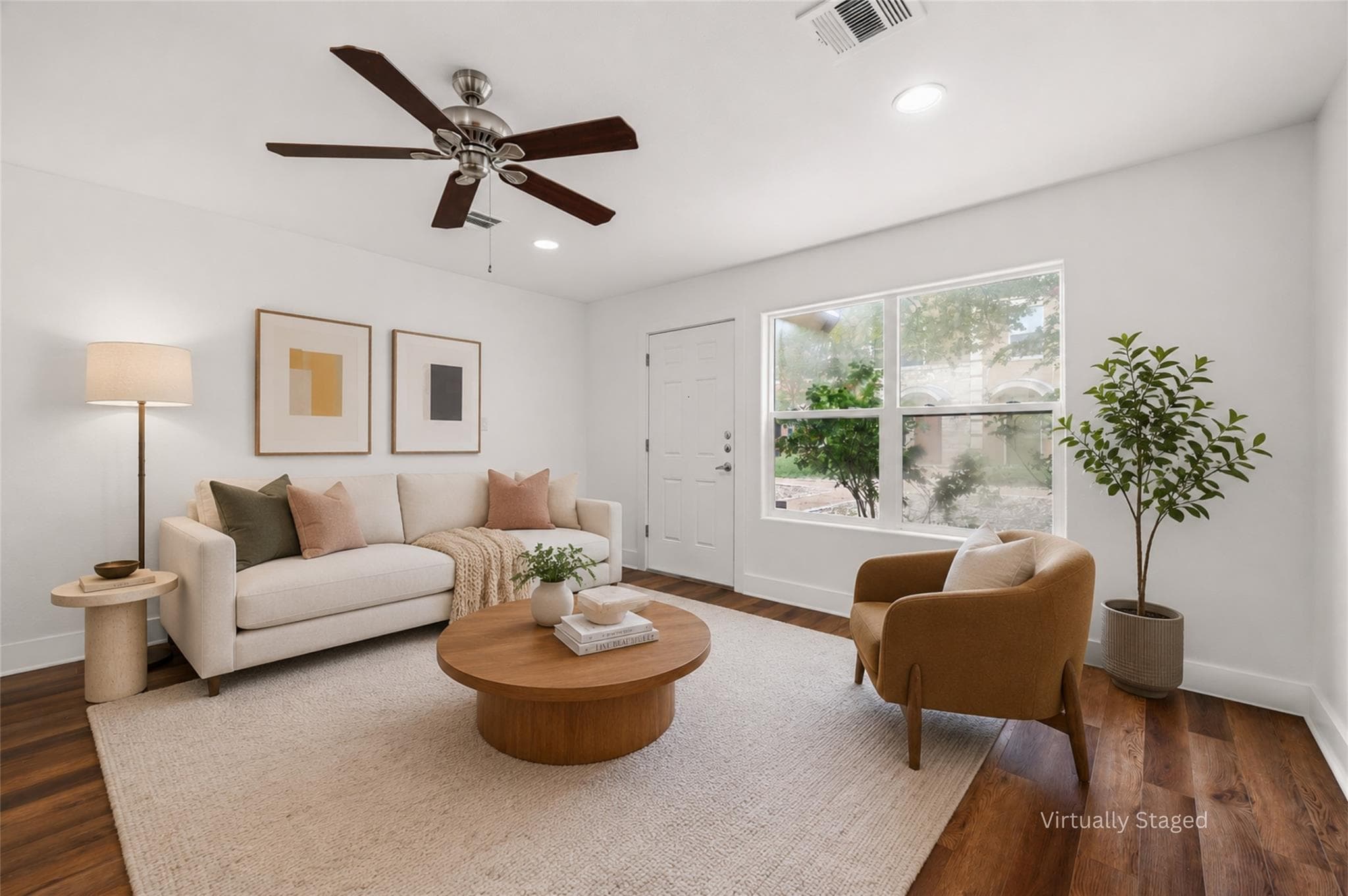 1101  Grove Blvd  #208