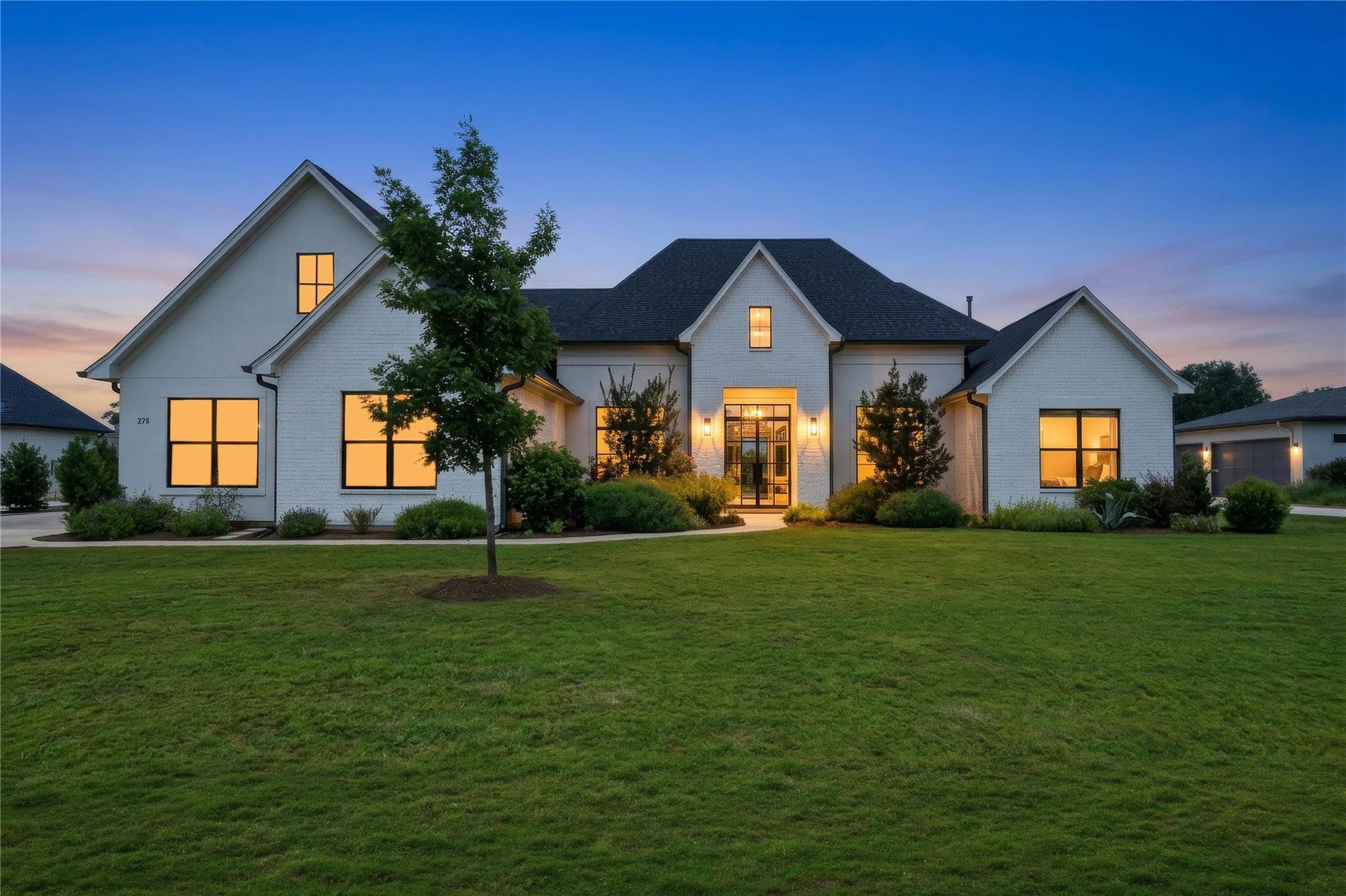 275  Dally Ct