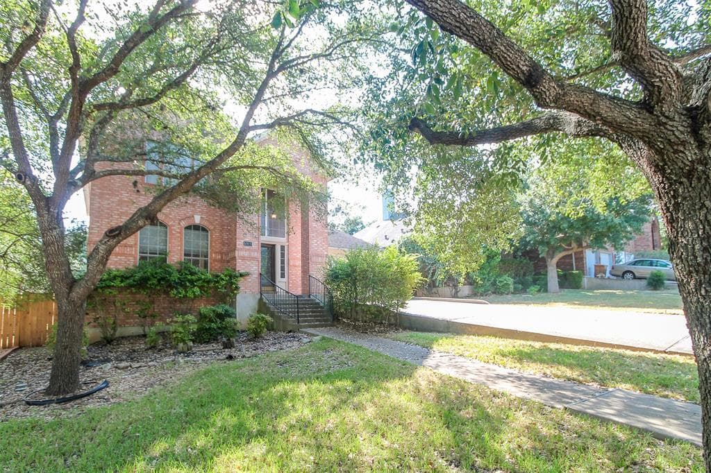 5921  Back Bay Ln
