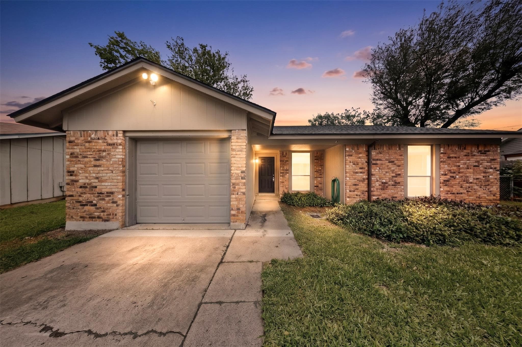 2404  Aldford Dr
