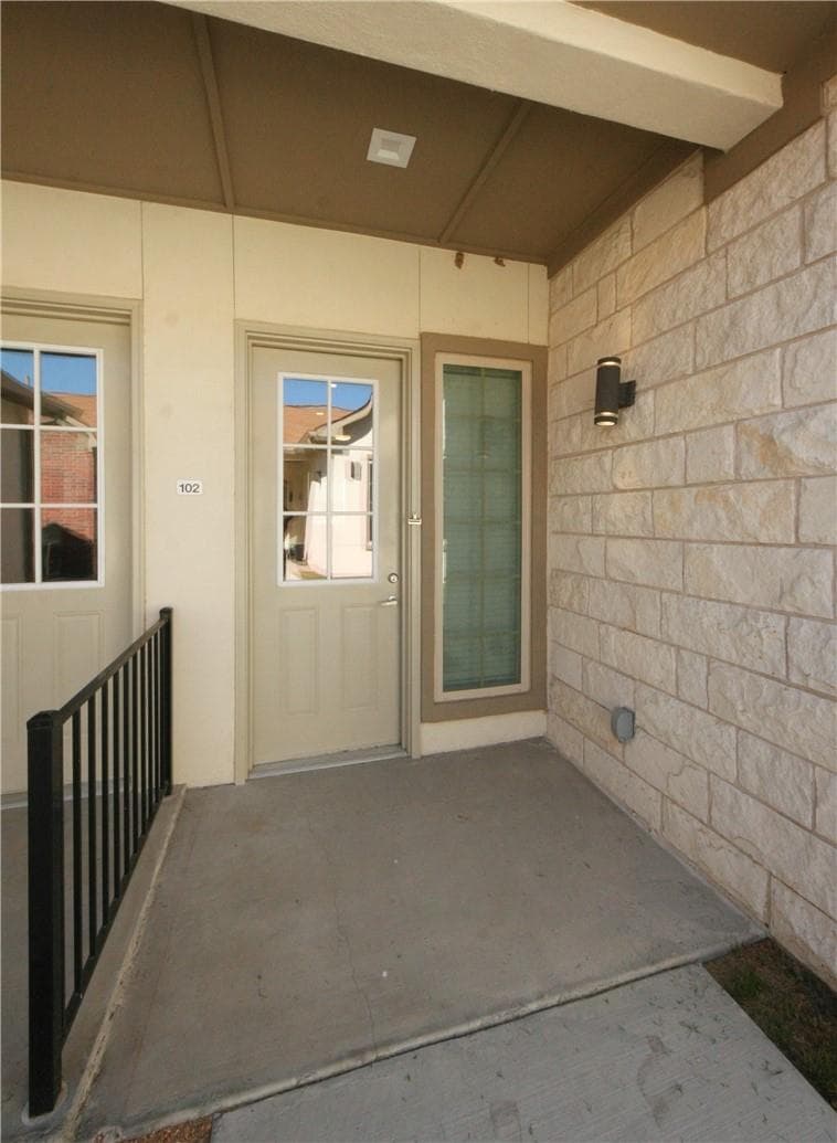 2400  Louis Henna Blvd  #108
