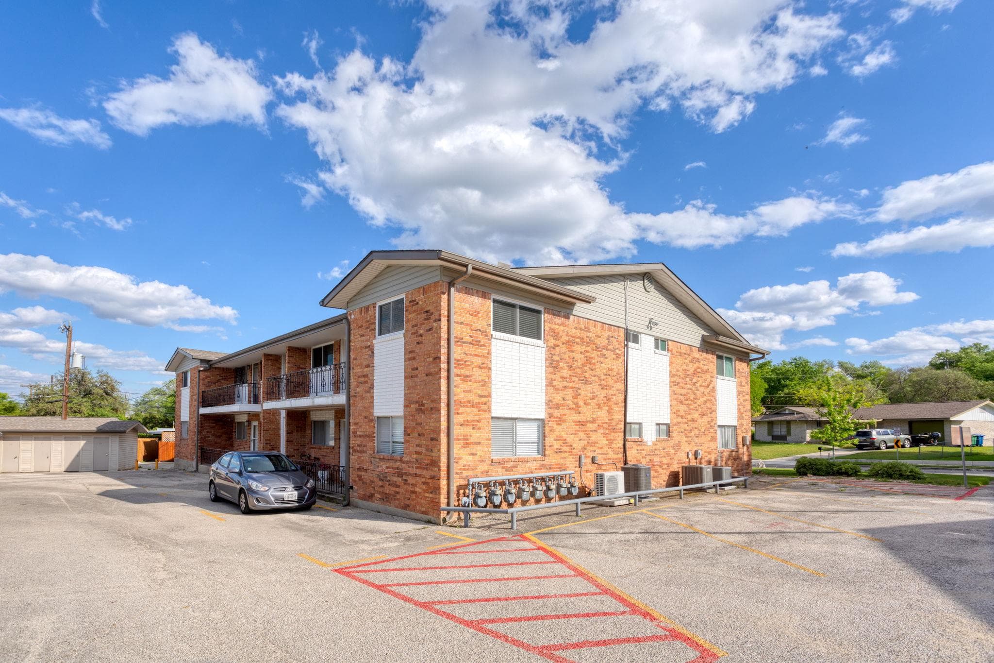201 W Silver Sands Dr #8