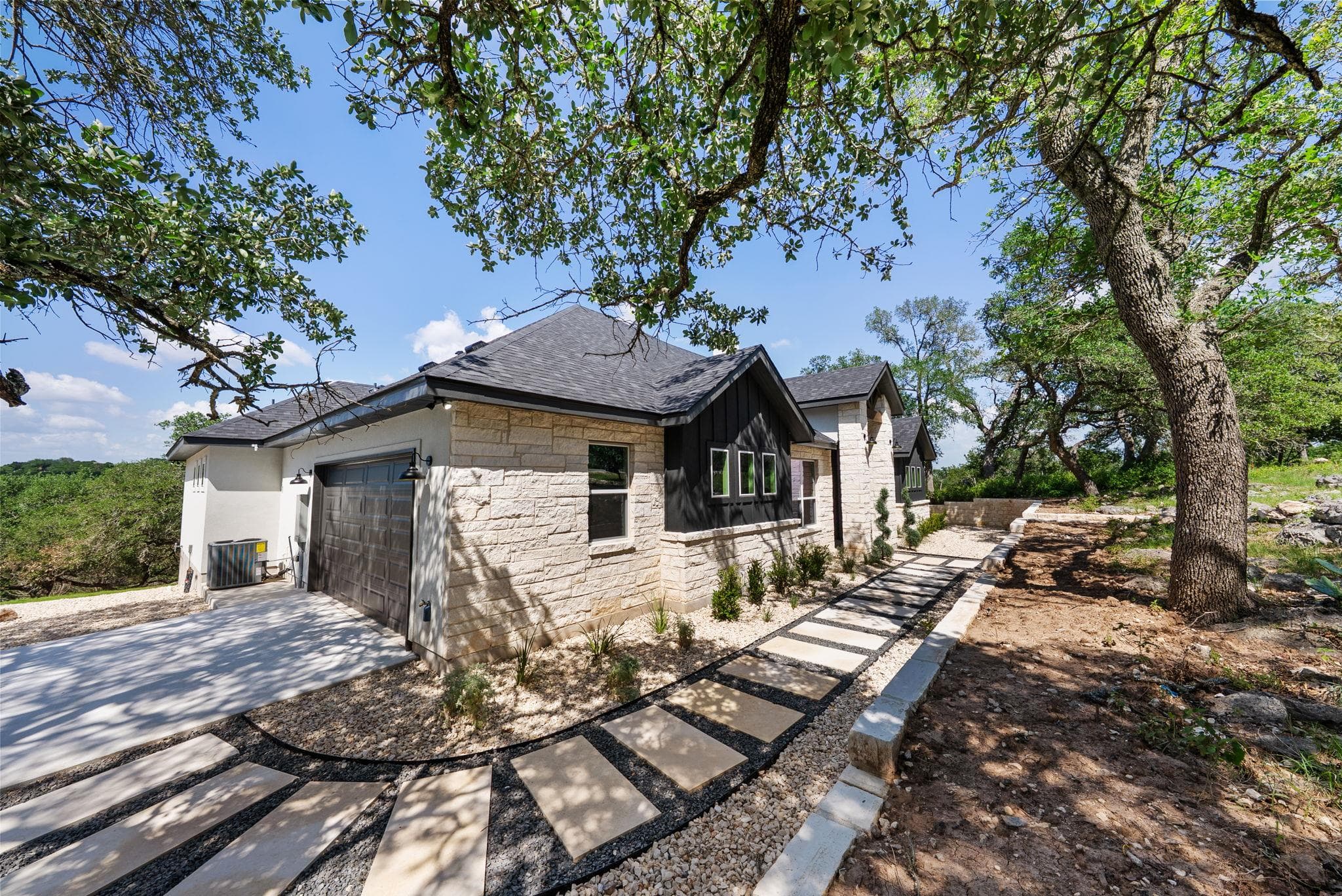 375 Shady Holw