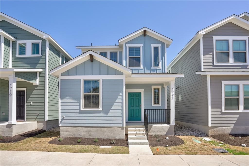 1724 W Artesian Springs Xing