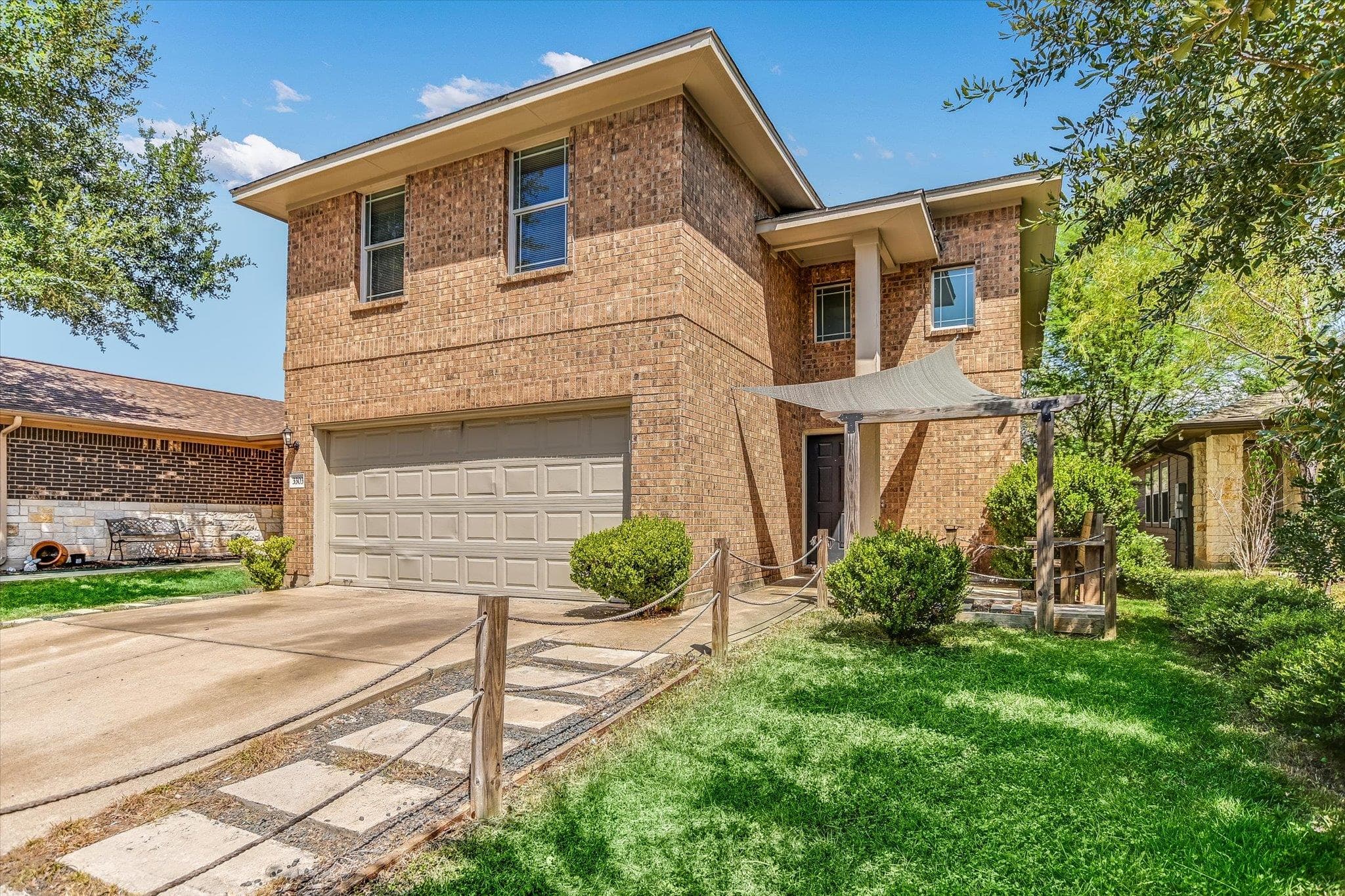 3303 Barksdale Dr