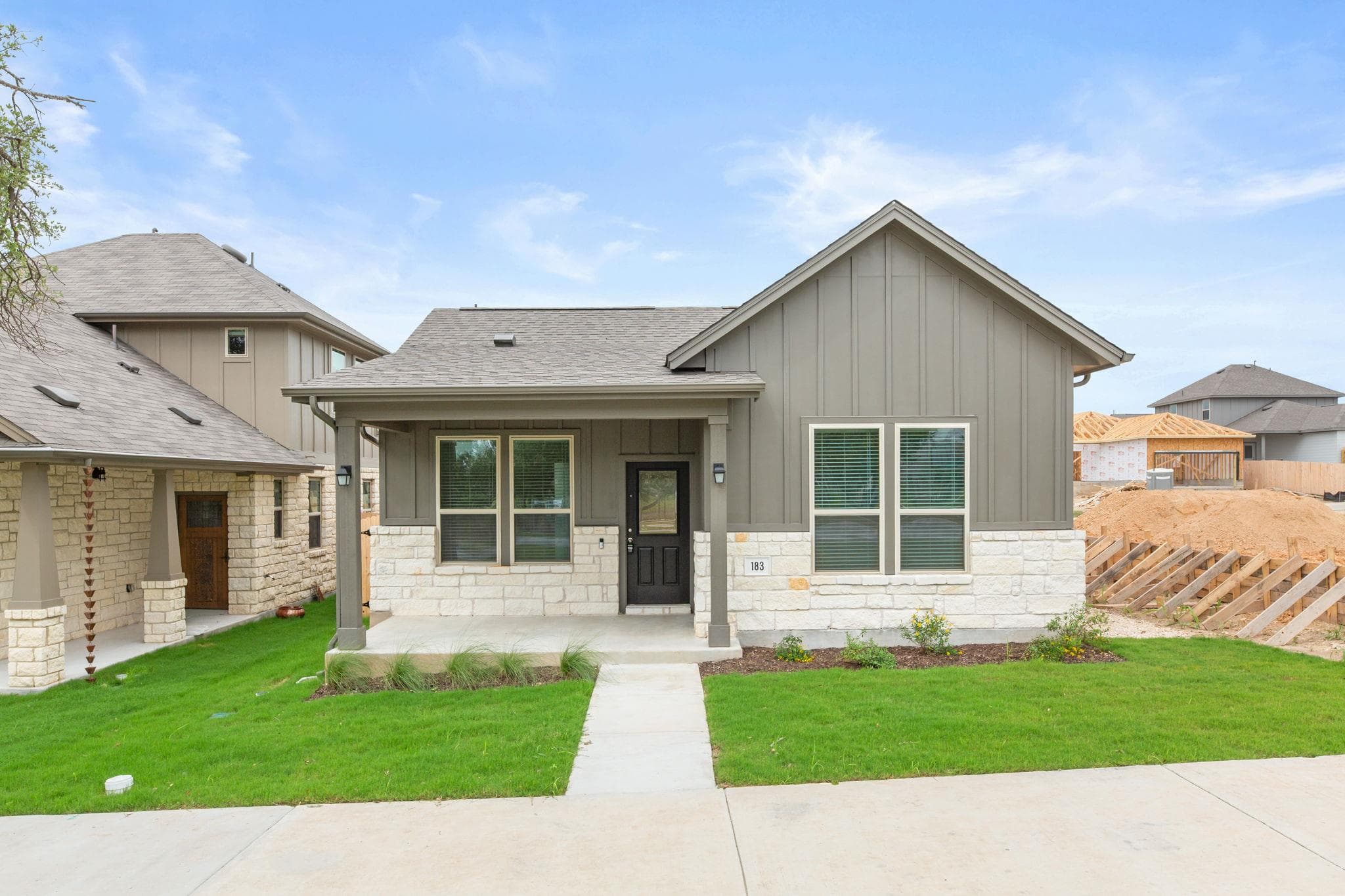 183  Glocken Ln