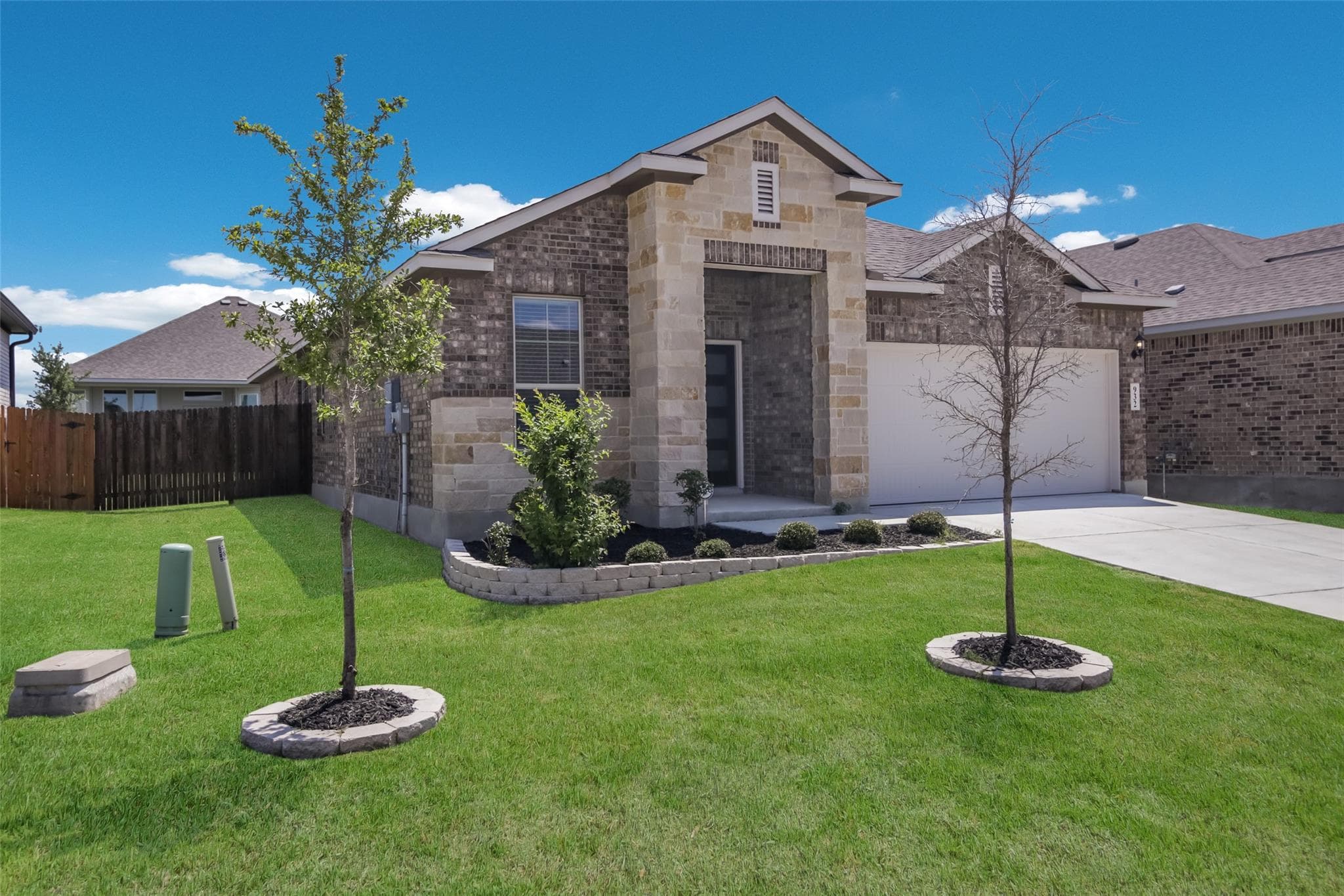 932 Ulster Dr Dr
