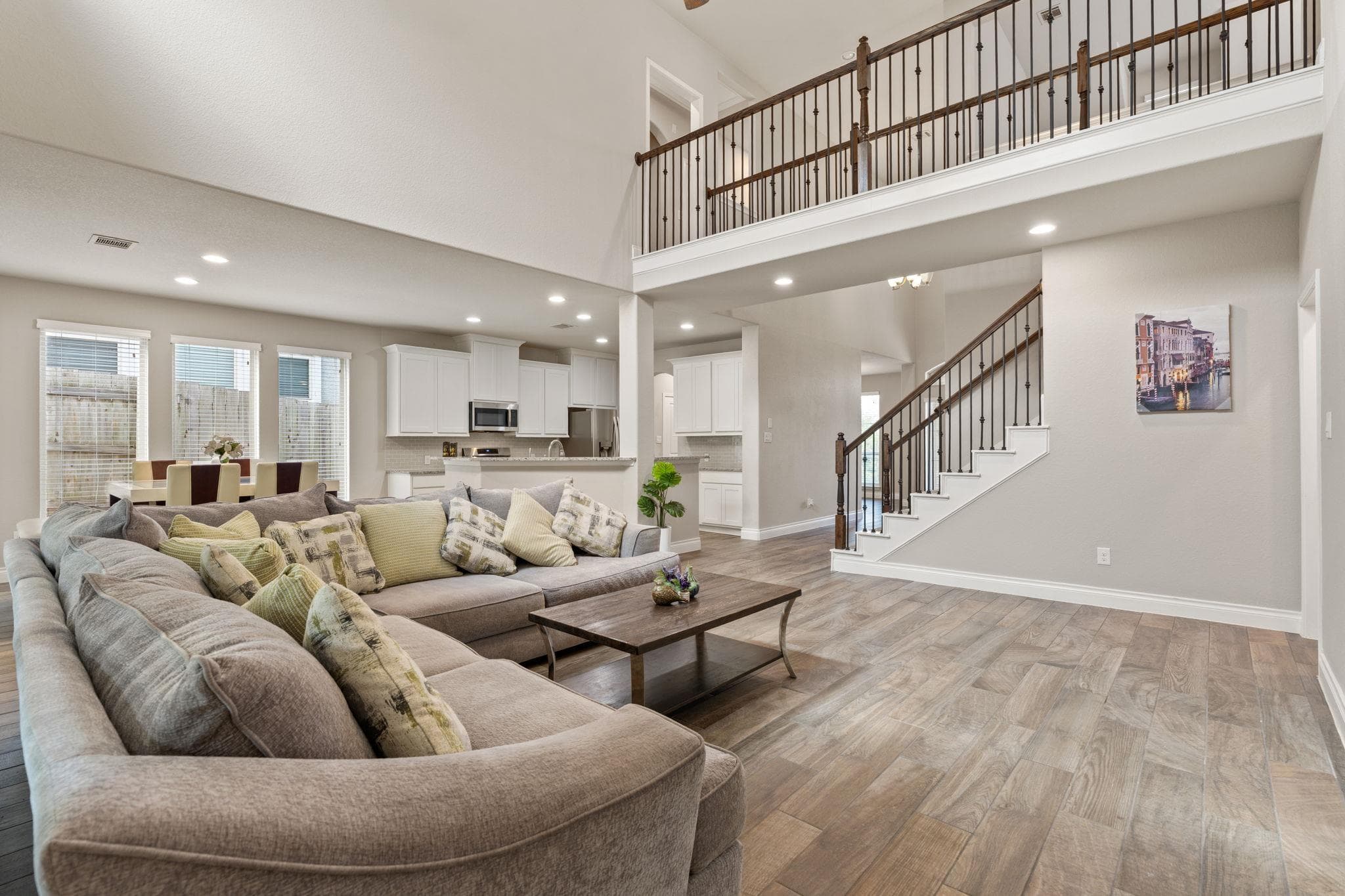 180  Santa Maria St