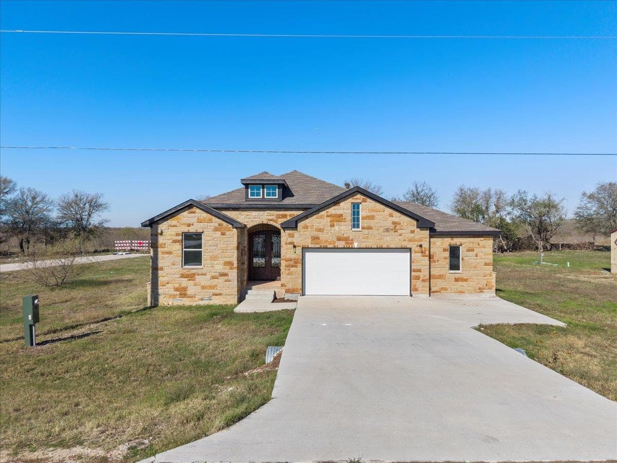 217  Gato Rd