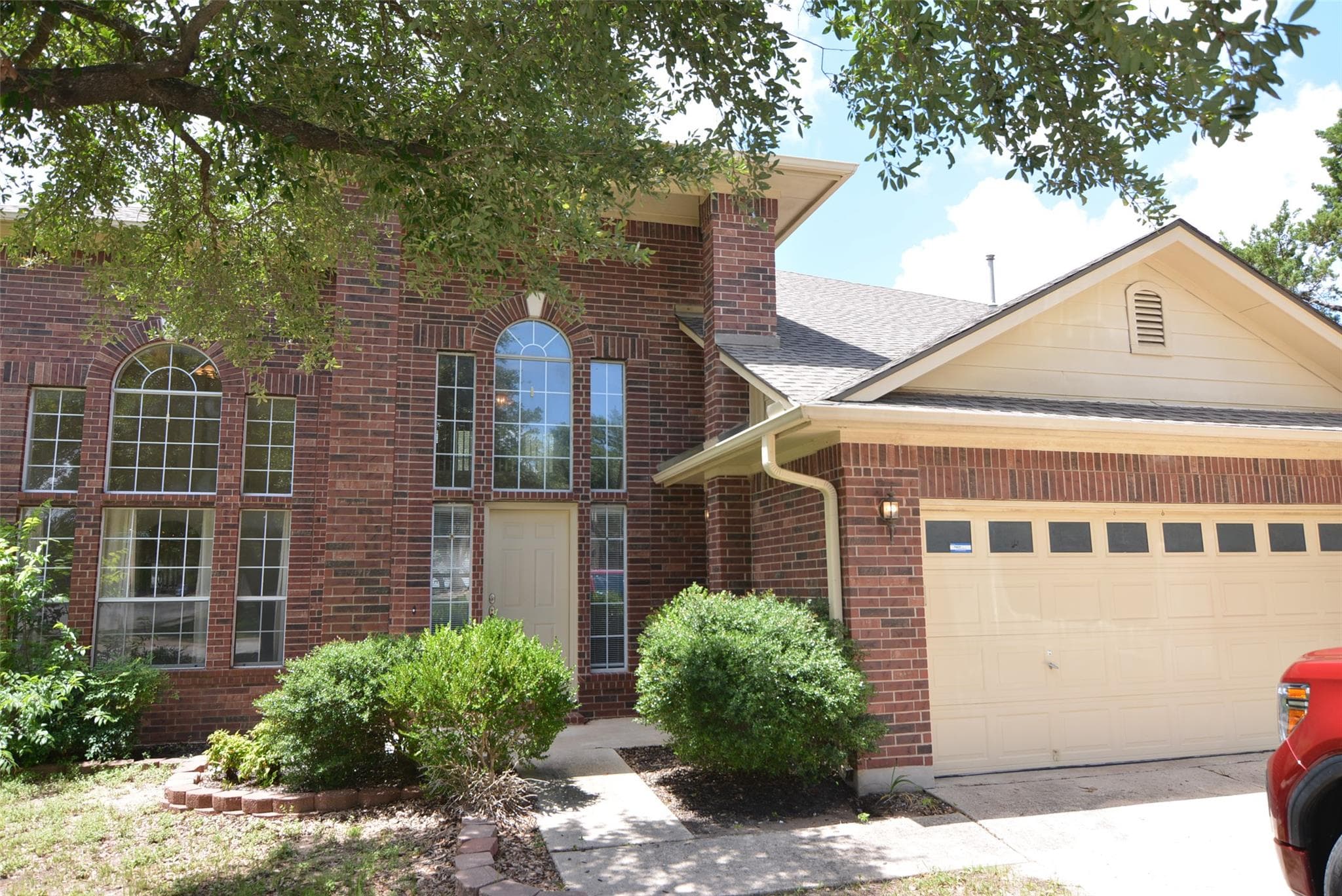 2400  Nan Ln