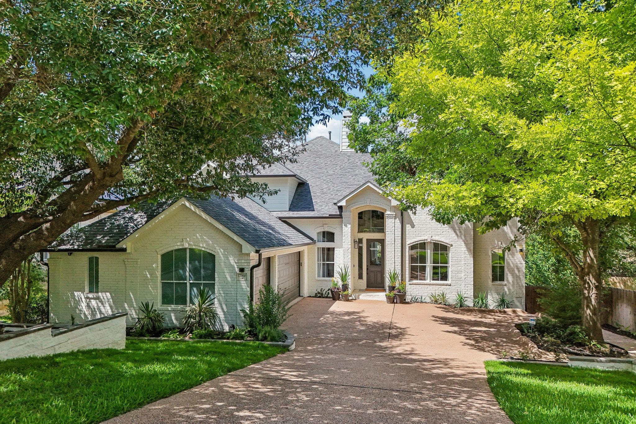 12000  Portobella Dr