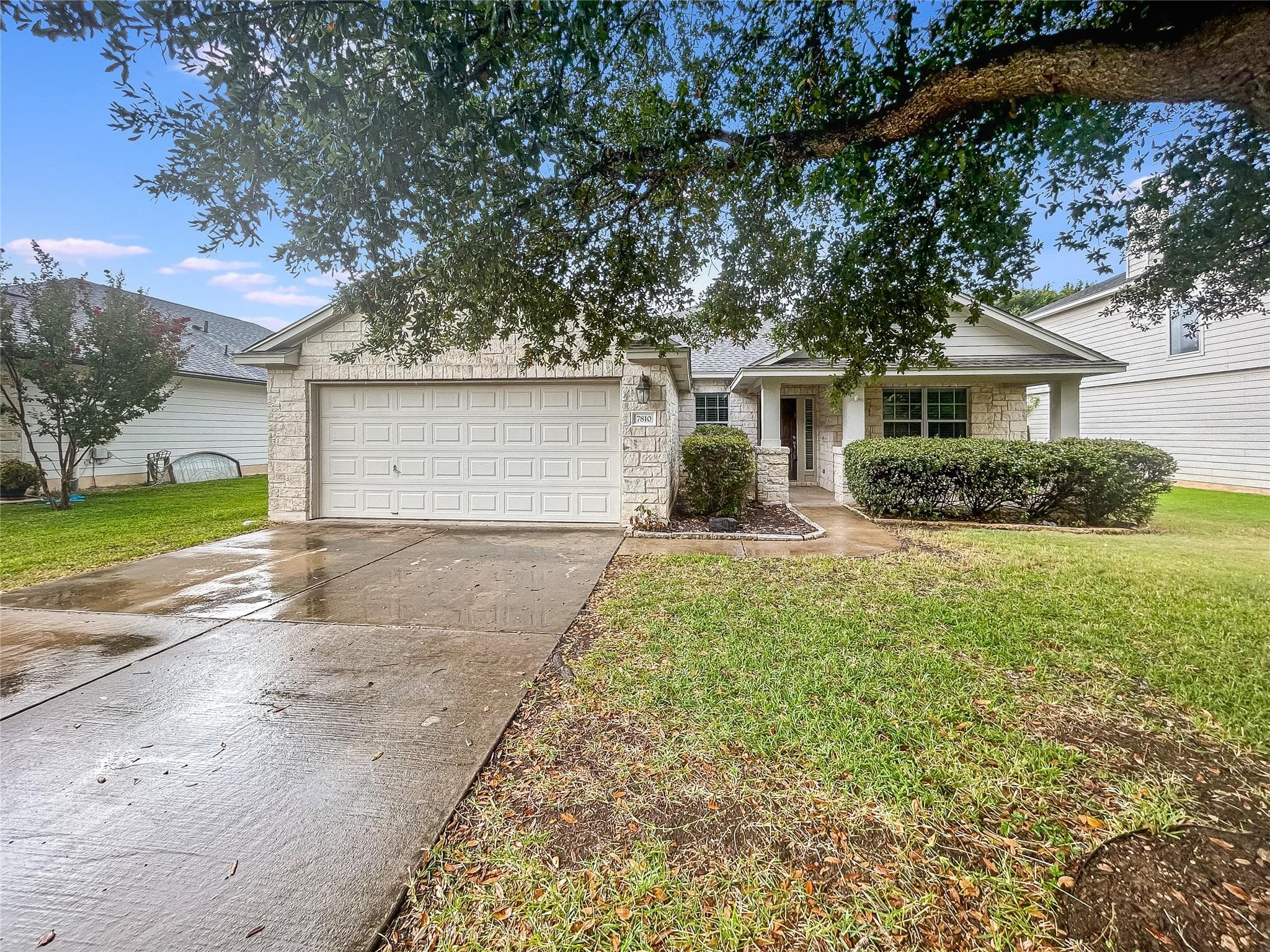 7810  Squirrel Hollow Dr