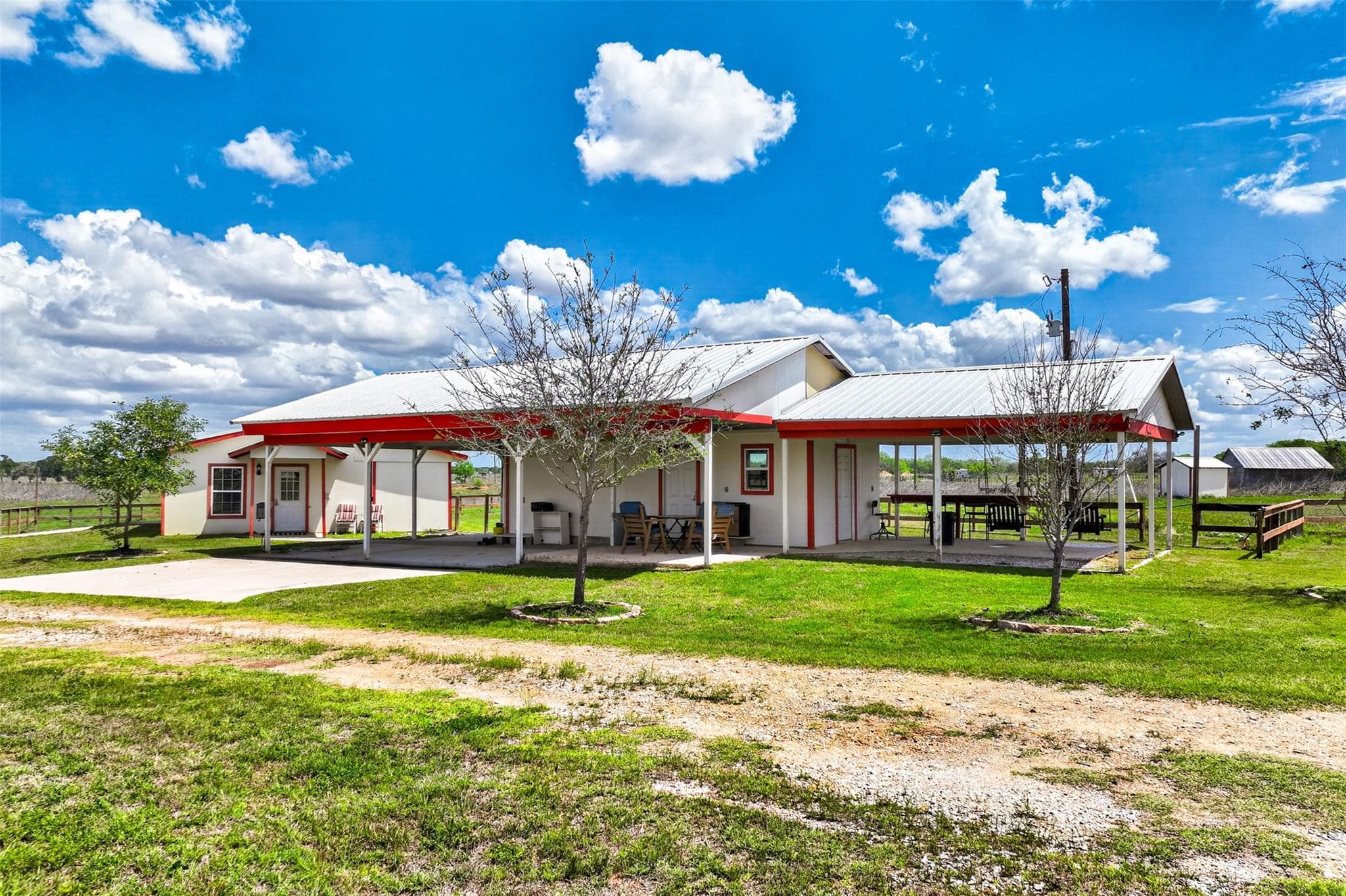 1763 N Fm 108 None
