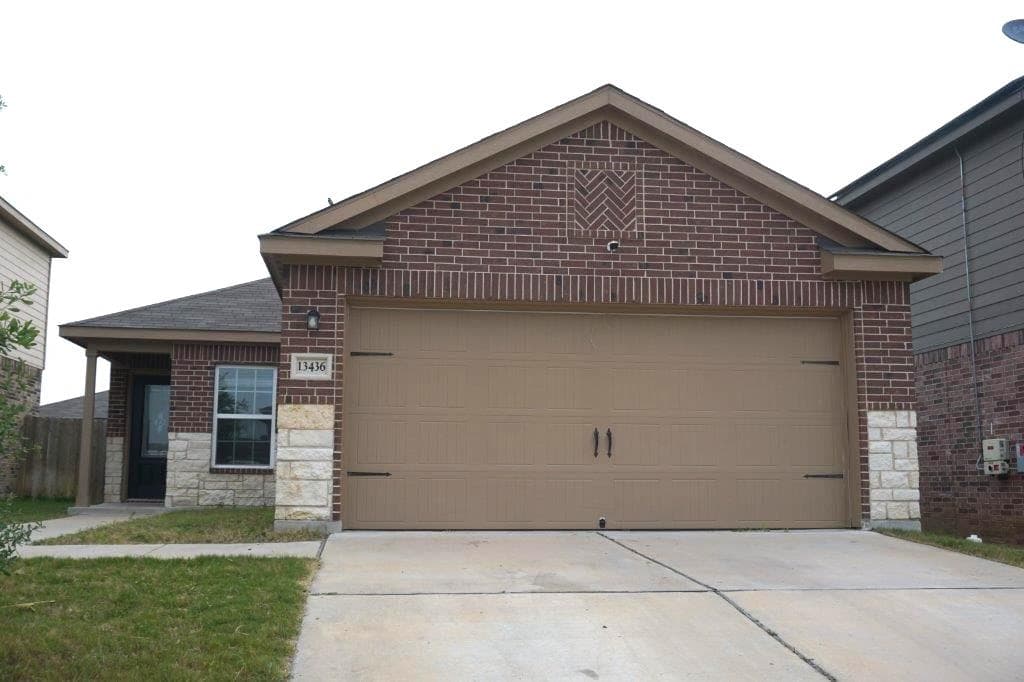 13436  Harry S Truman Dr