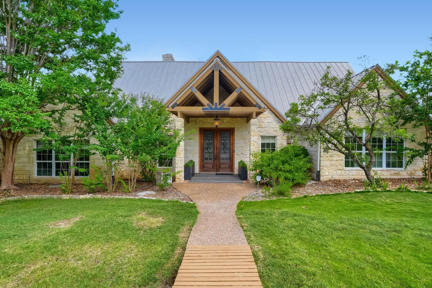 222  Winn Valley Dr