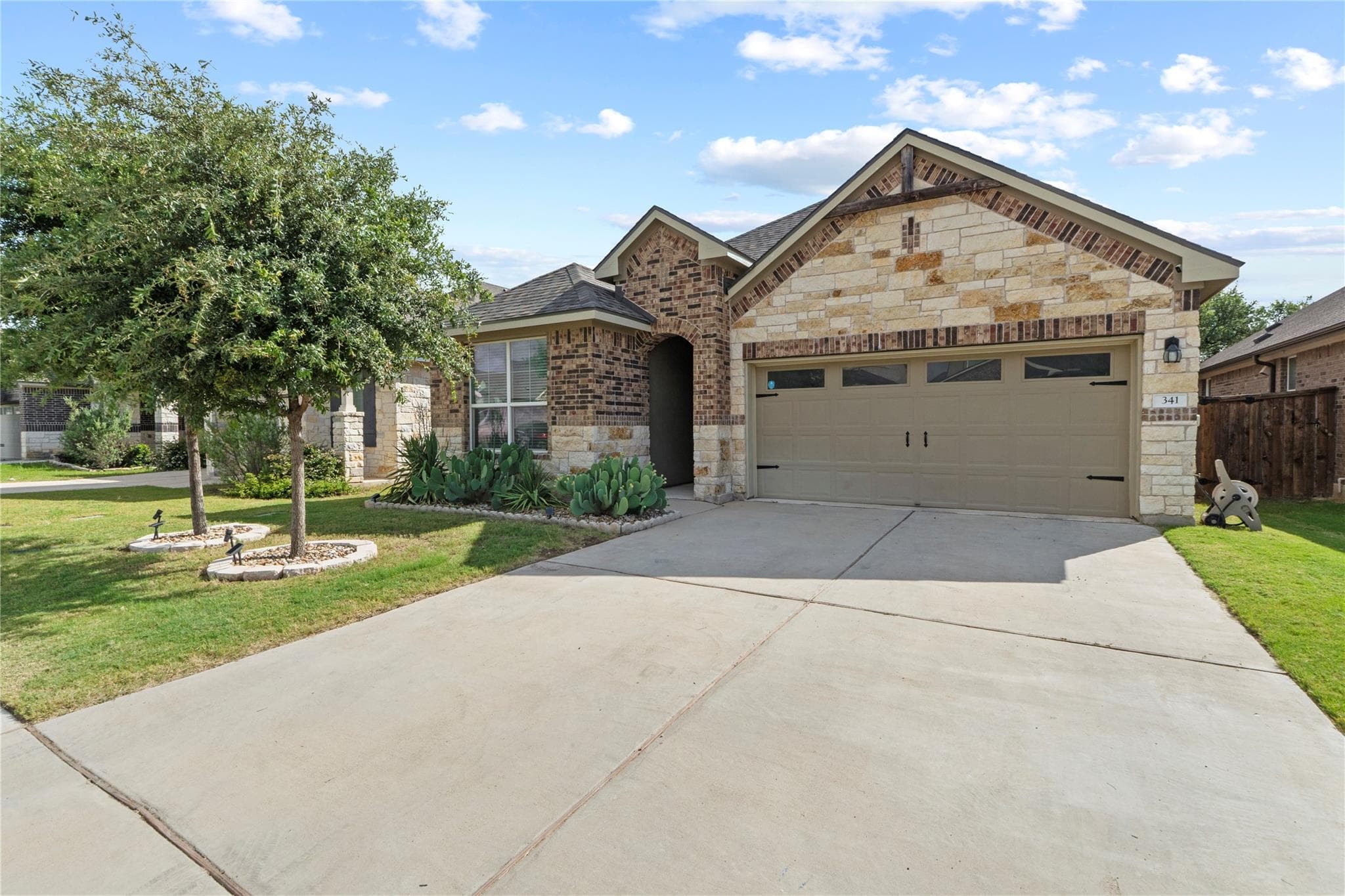 341  Peace Pipe Way
