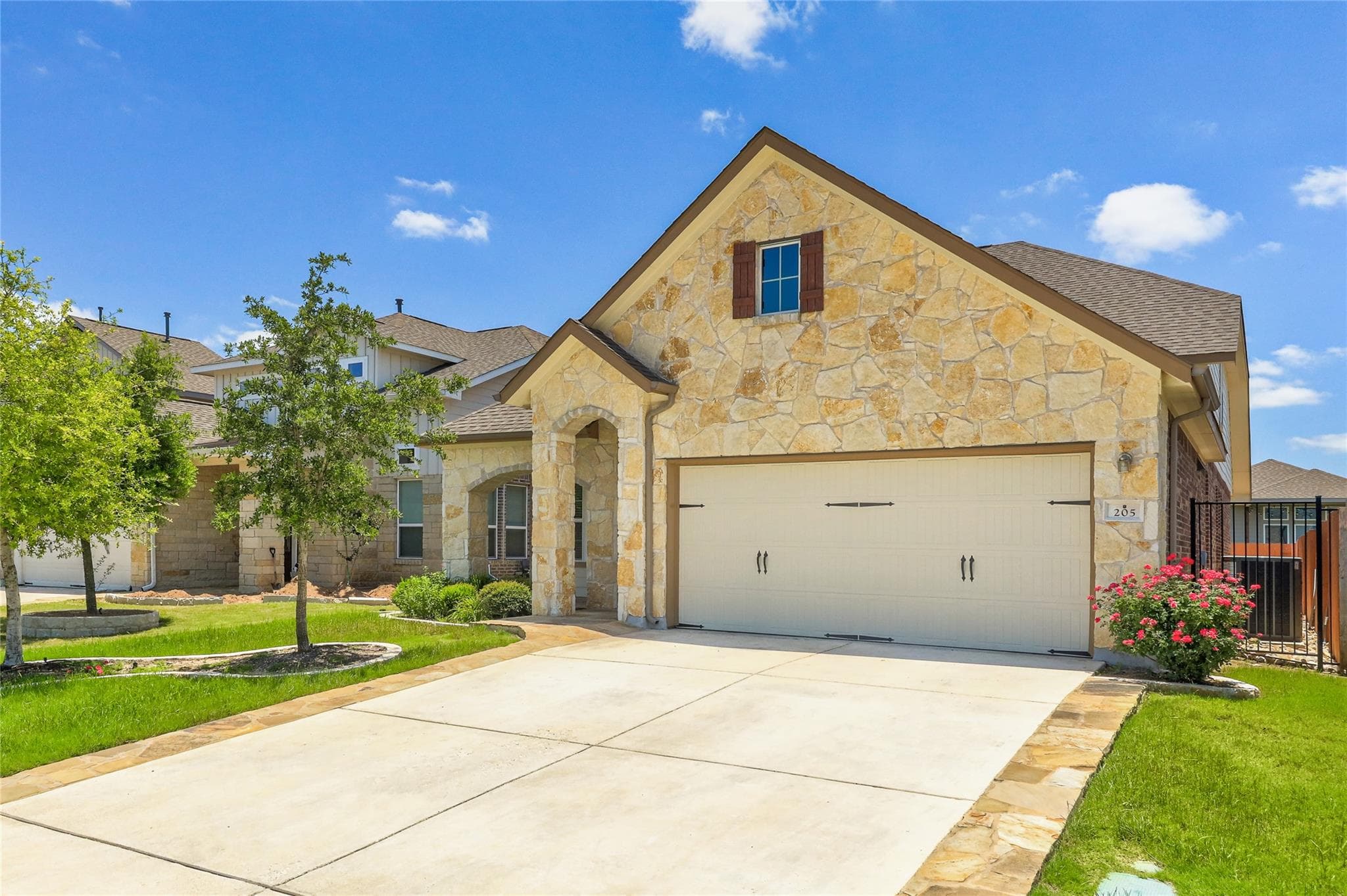 205  Penna Ln