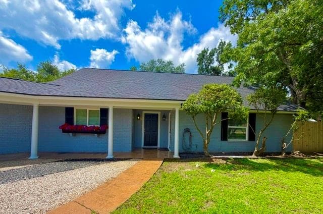 7303  Whispering Creek Cir  #A & B