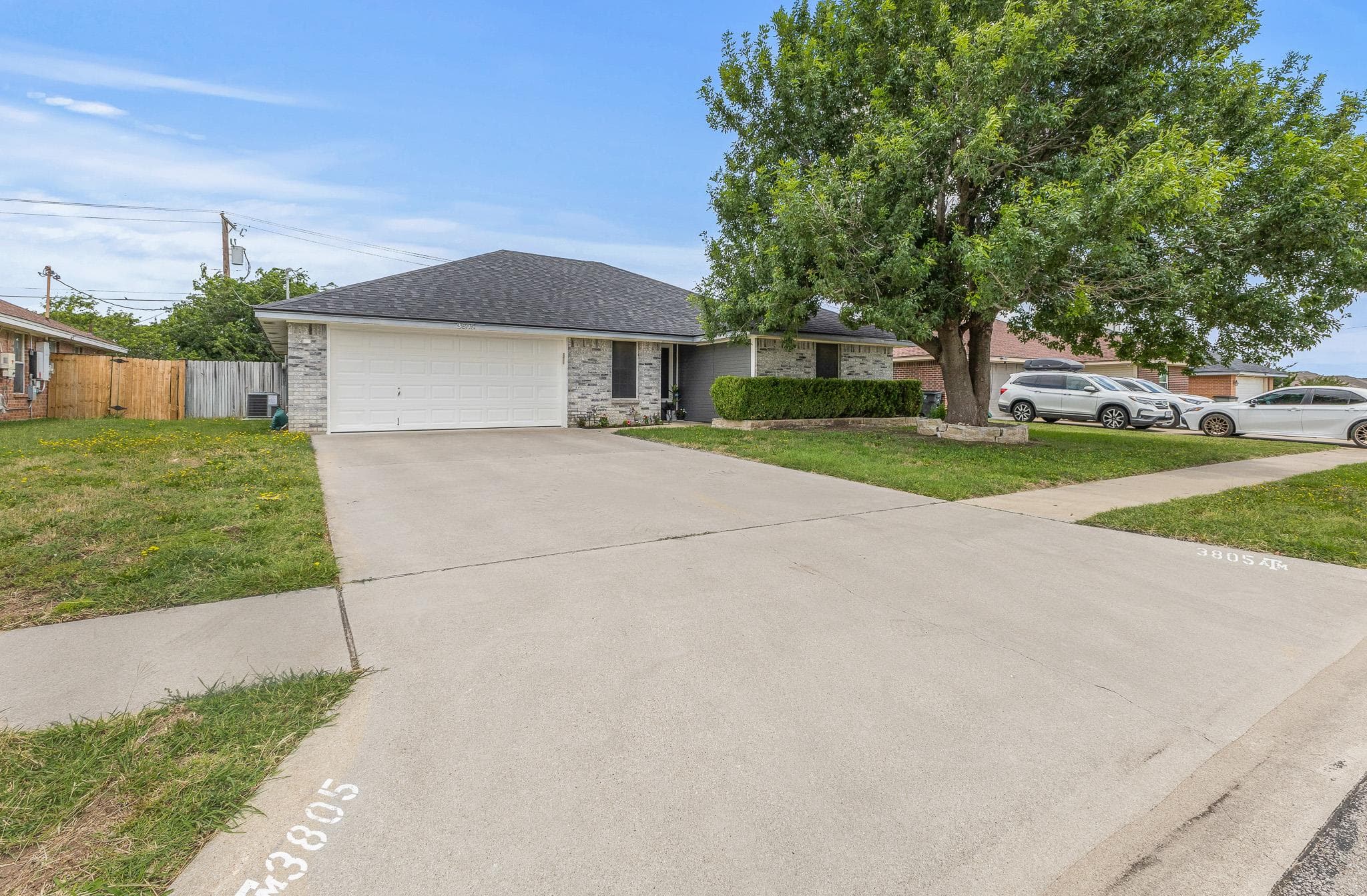 3805  Roundrock Dr