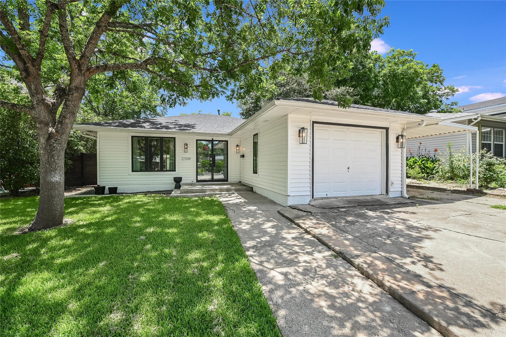 2709 W 49 1/2 St